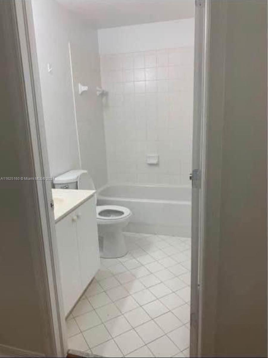 VENETIA GARDENS SOUTH CON - Residential Lease
