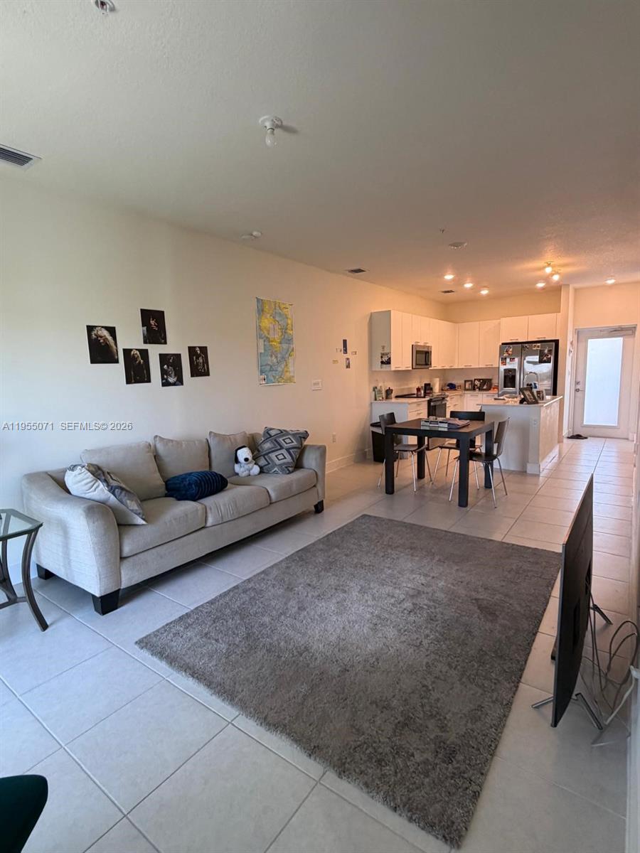 CANARIAS EAST - Residential