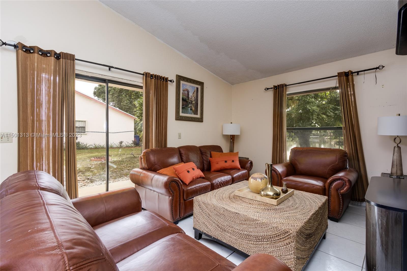 BRIARGATE PLAT - Residential