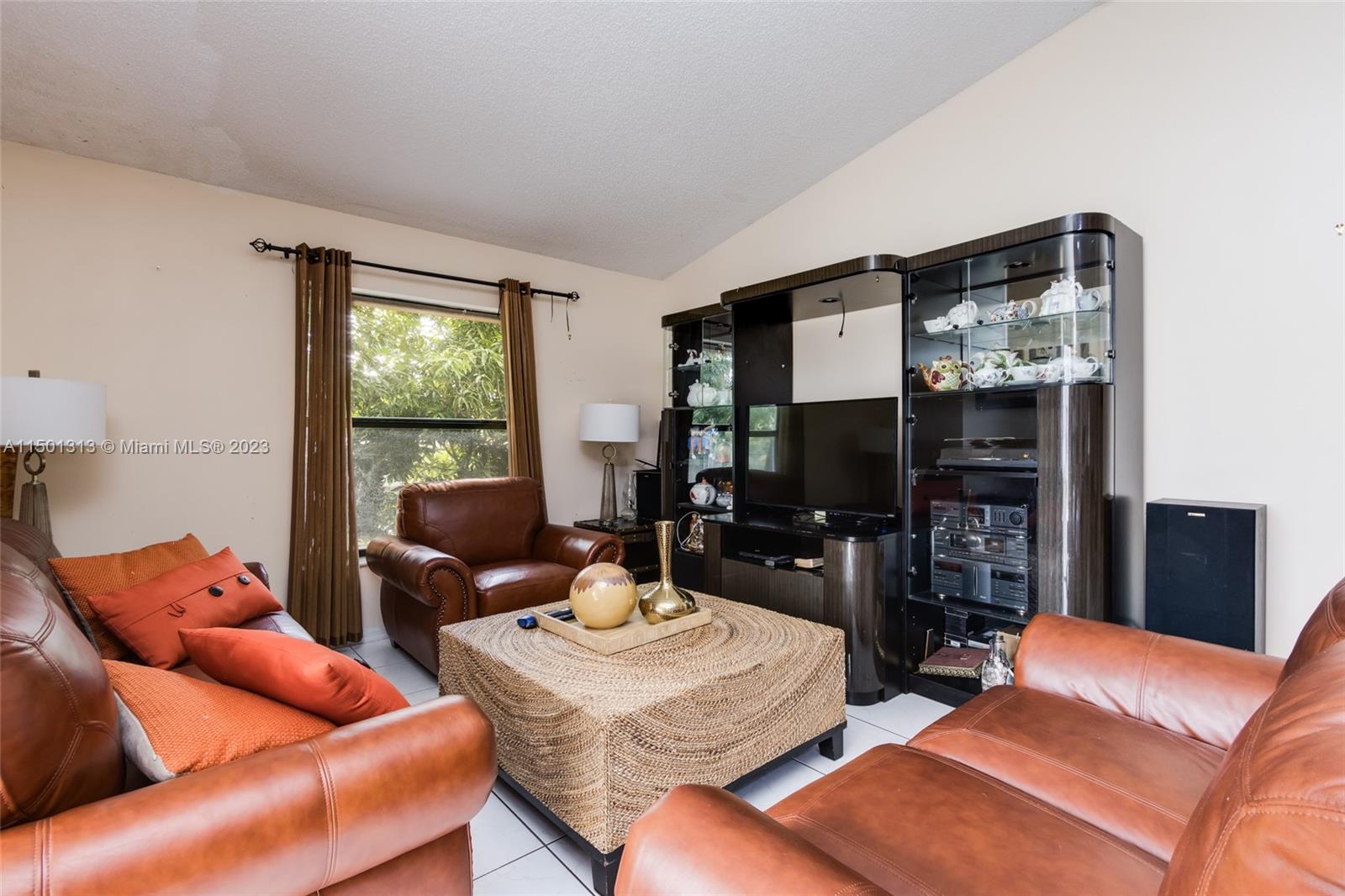 BRIARGATE PLAT - Residential