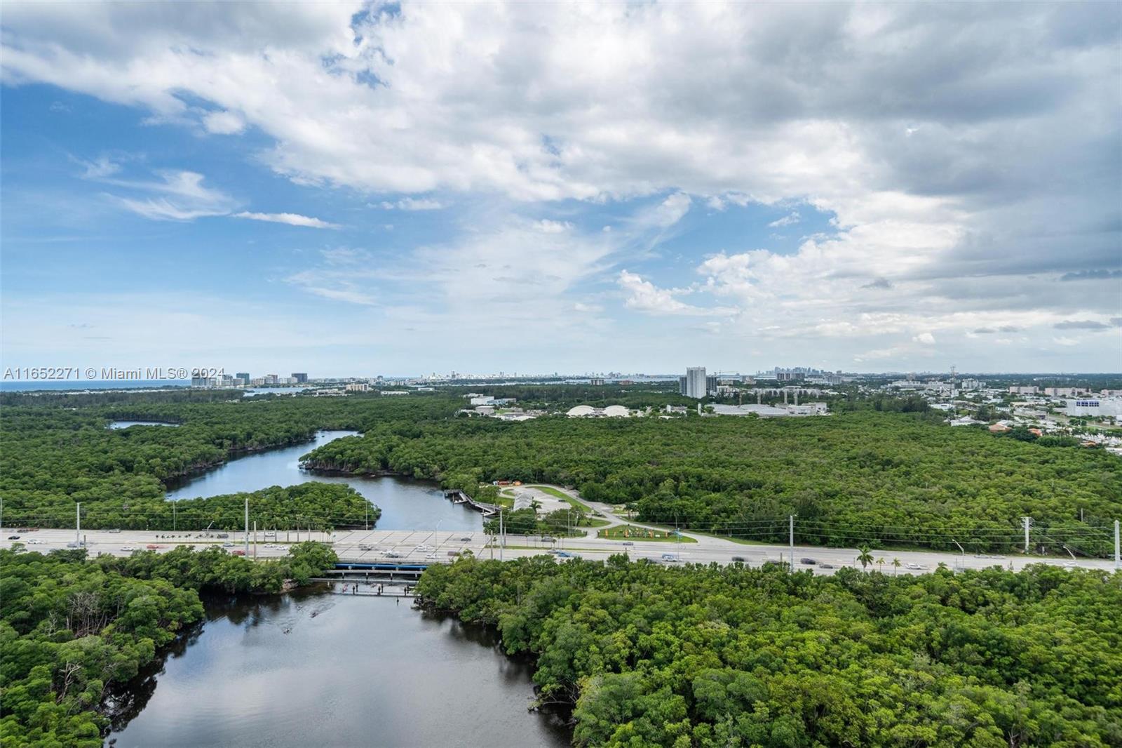THE HARBOUR SOUTH CONDO - Residential Lease