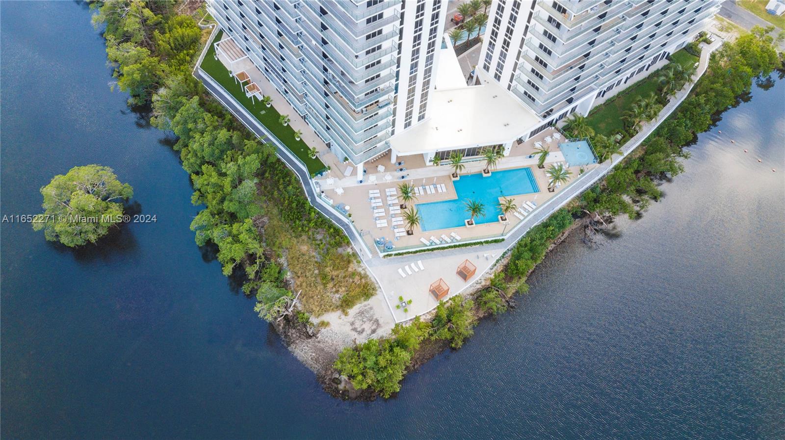 THE HARBOUR SOUTH CONDO - Residential Lease