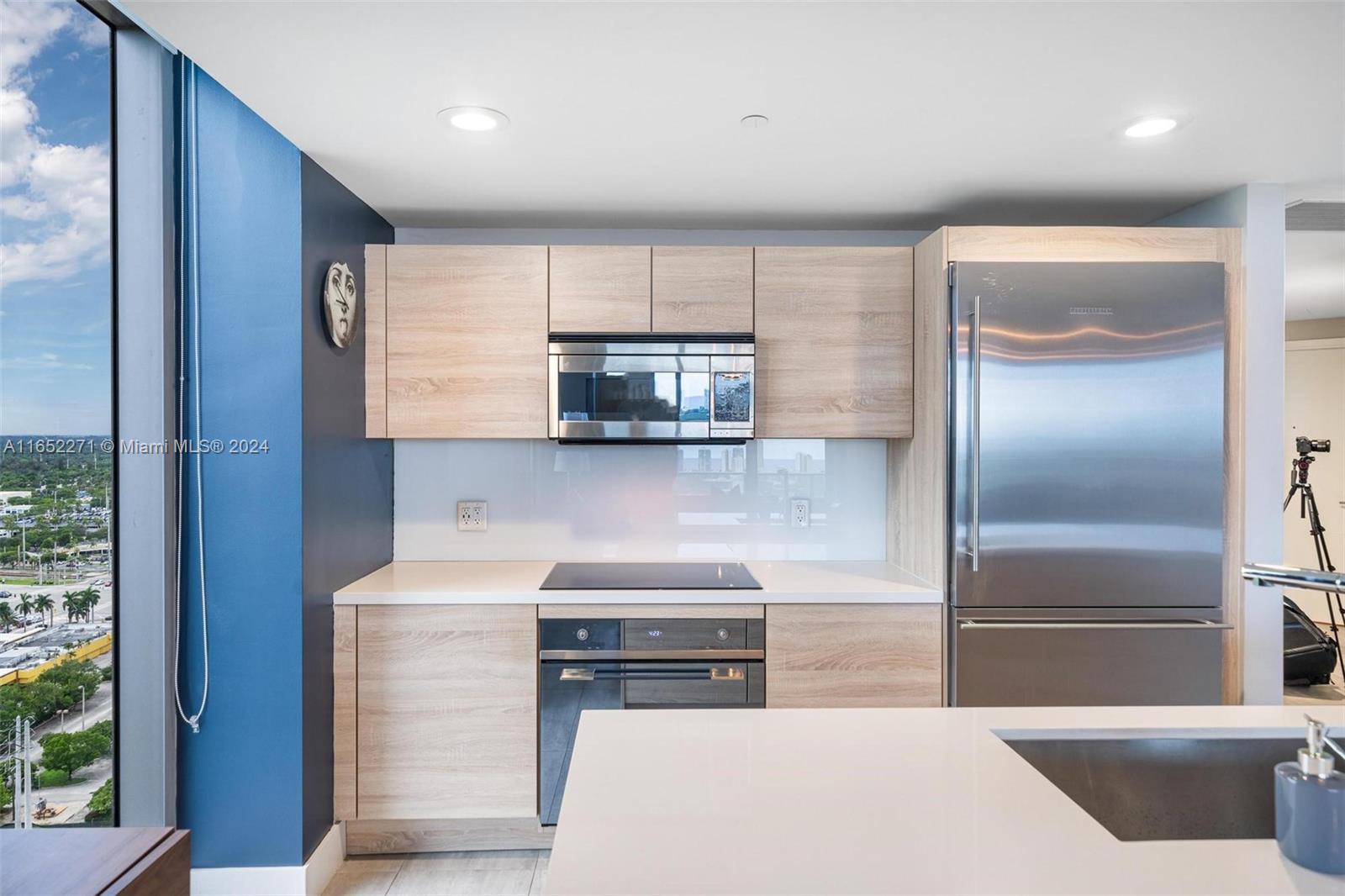 THE HARBOUR SOUTH CONDO - Residential Lease