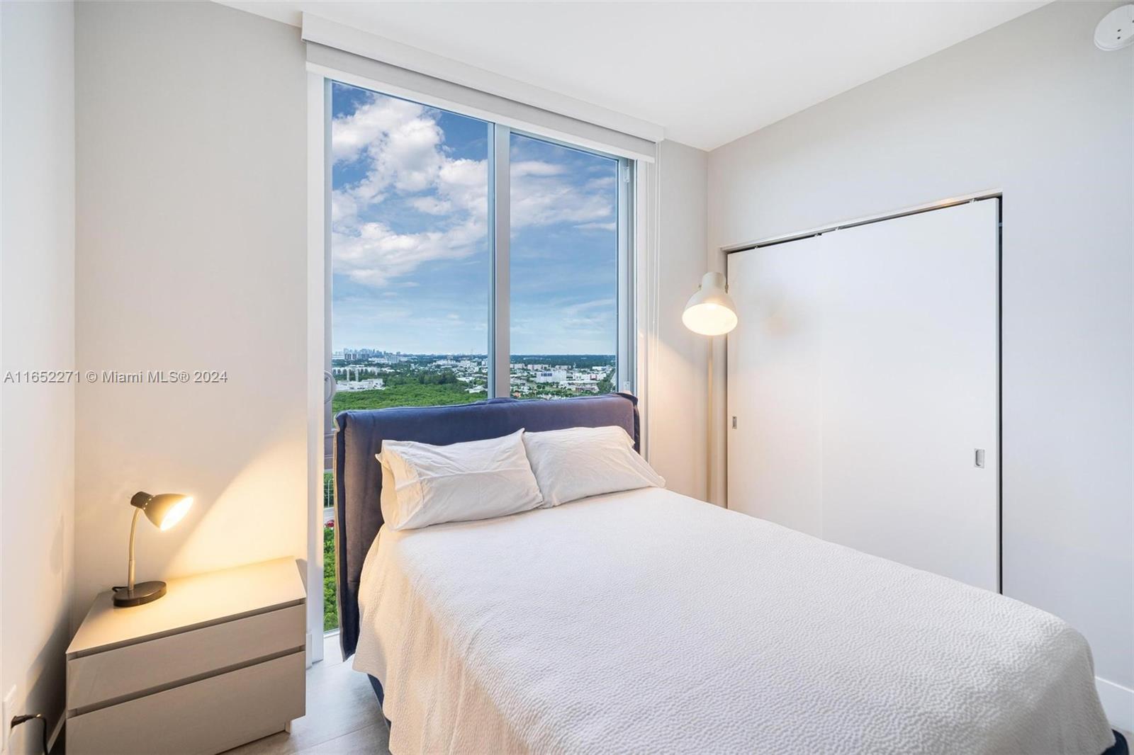 THE HARBOUR SOUTH CONDO - Residential Lease
