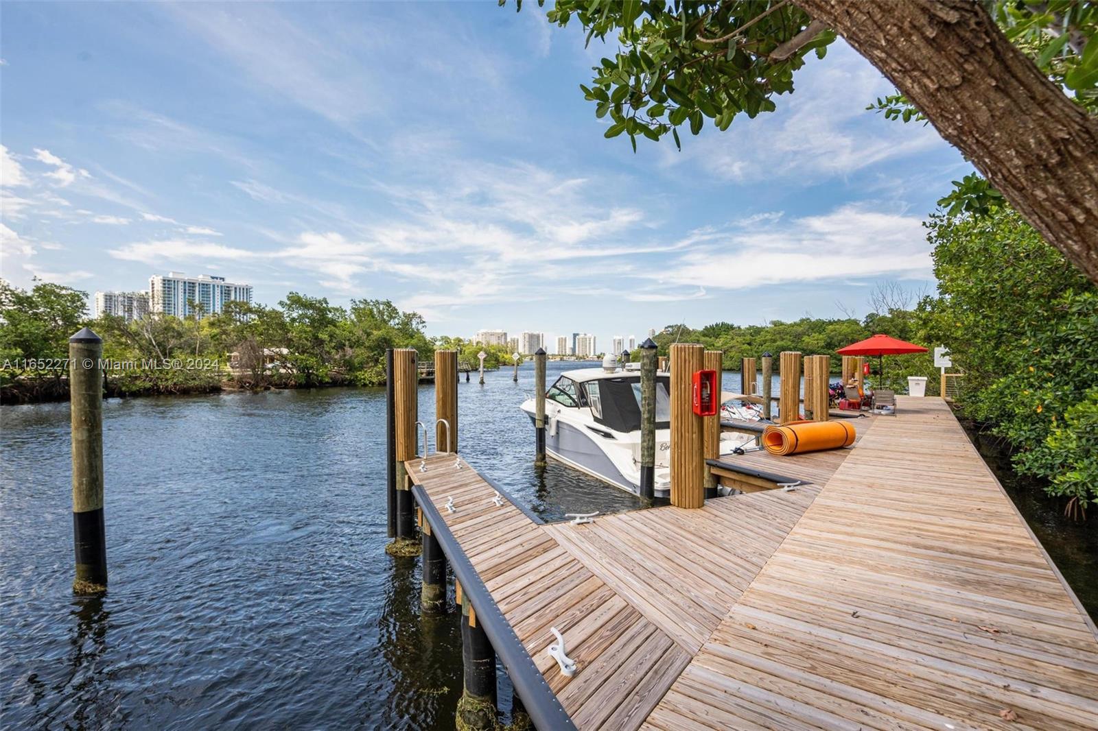 THE HARBOUR SOUTH CONDO - Residential Lease