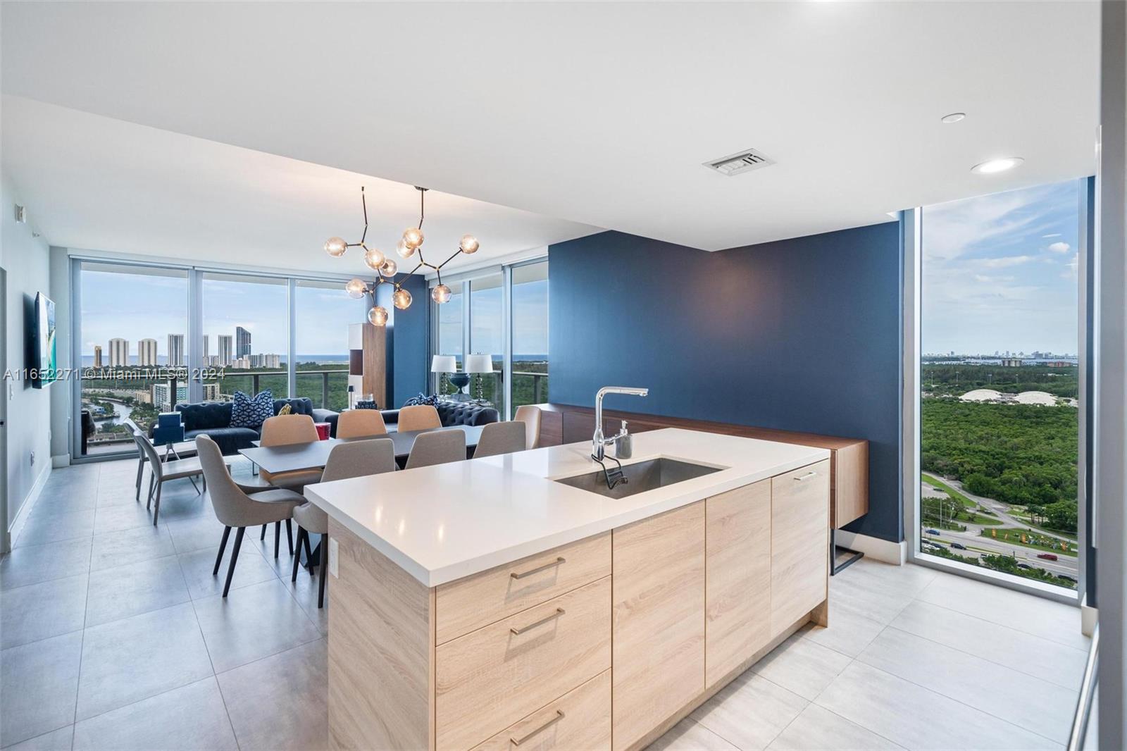 THE HARBOUR SOUTH CONDO - Residential Lease