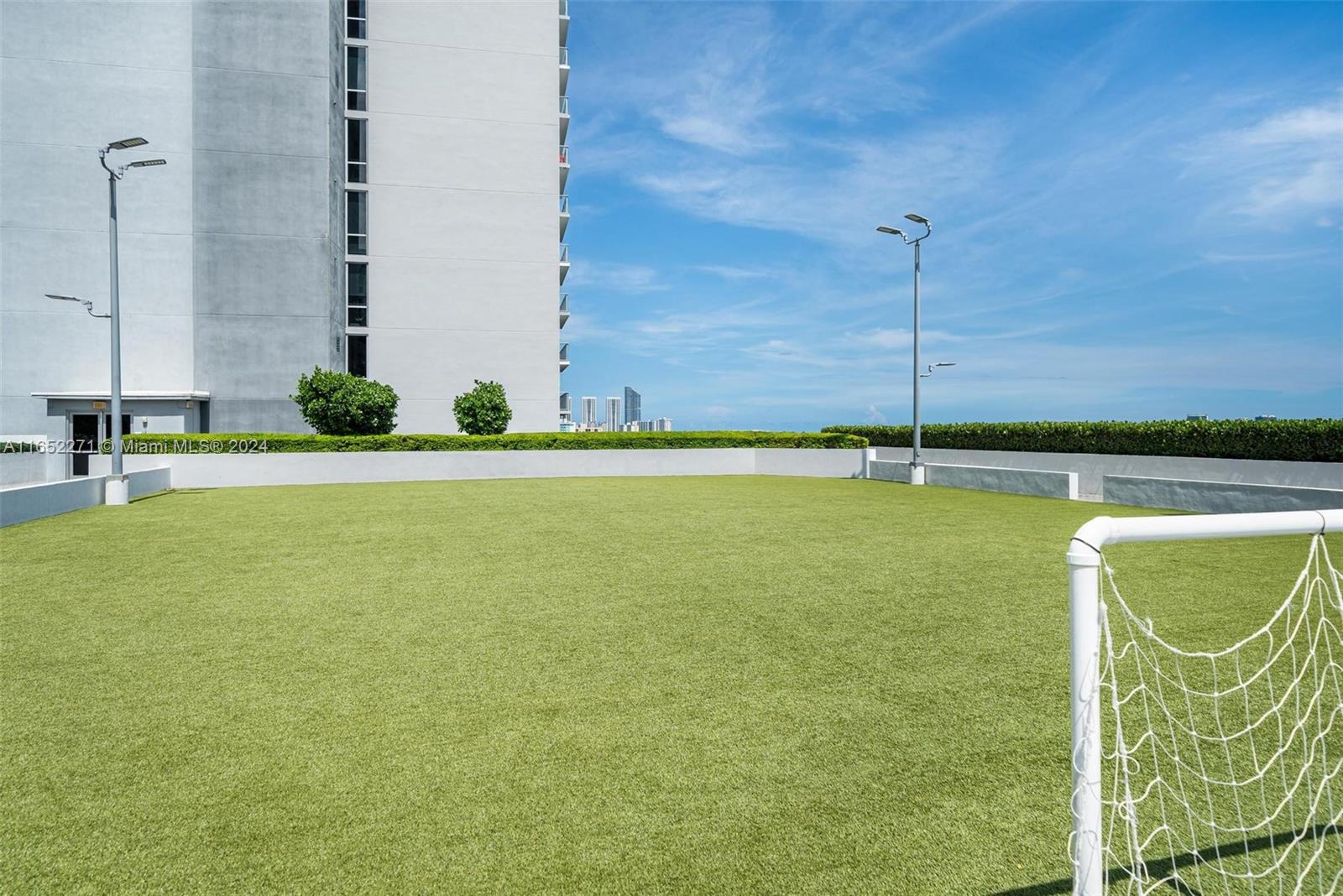 THE HARBOUR SOUTH CONDO - Residential Lease