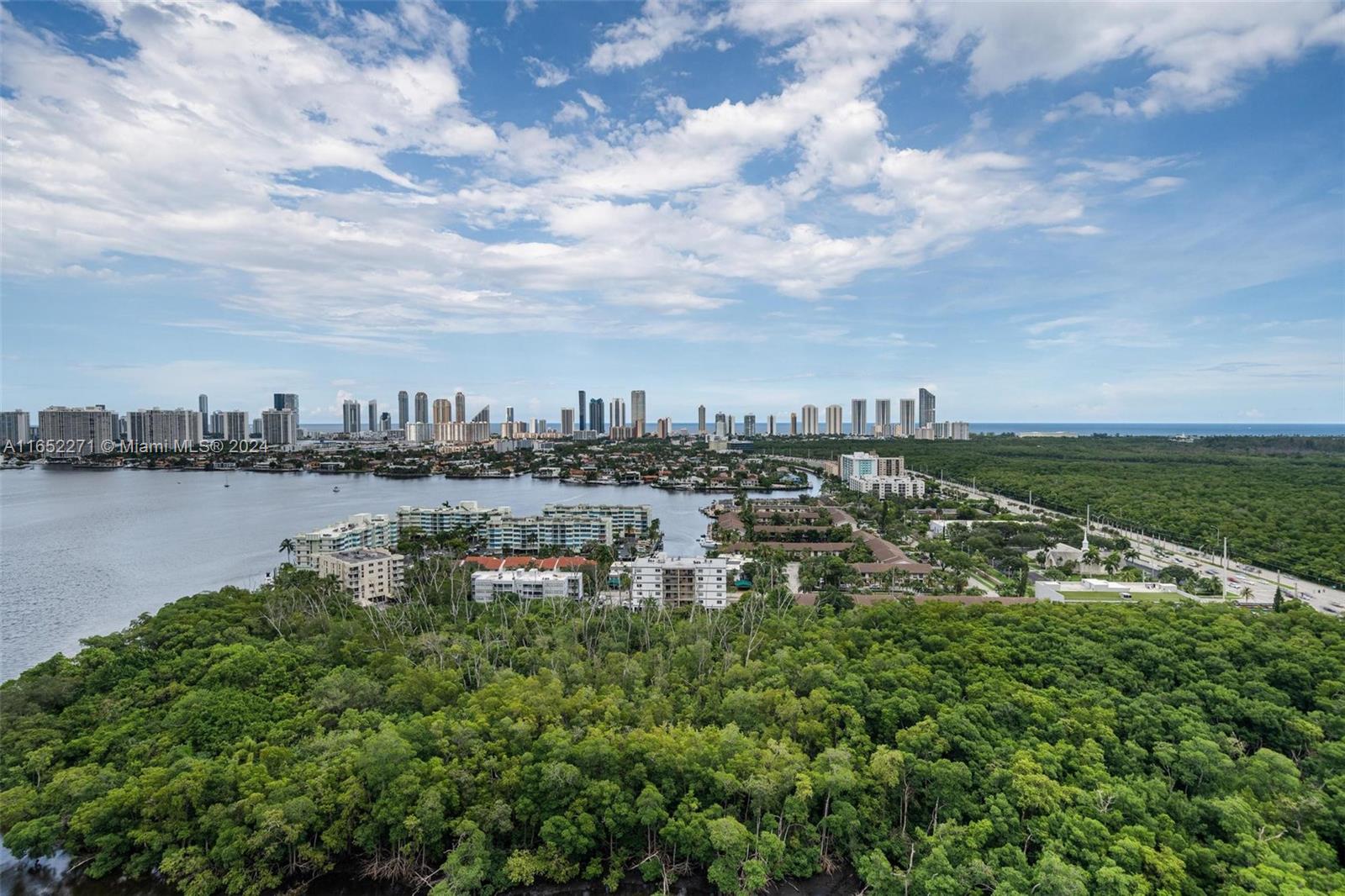 THE HARBOUR SOUTH CONDO - Residential Lease