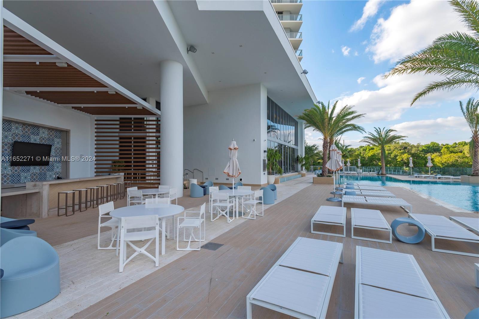 THE HARBOUR SOUTH CONDO - Residential Lease