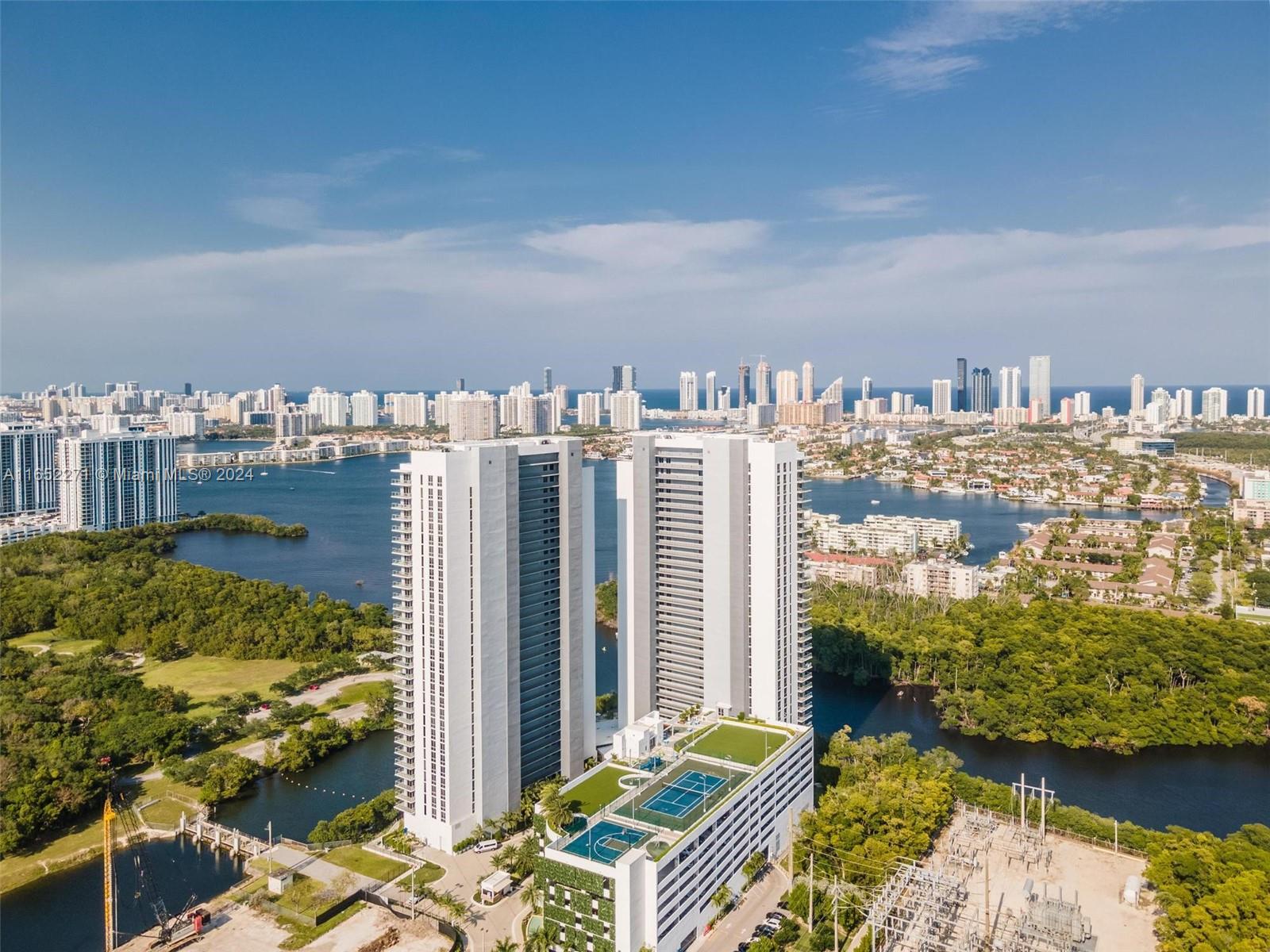 THE HARBOUR SOUTH CONDO - Residential Lease
