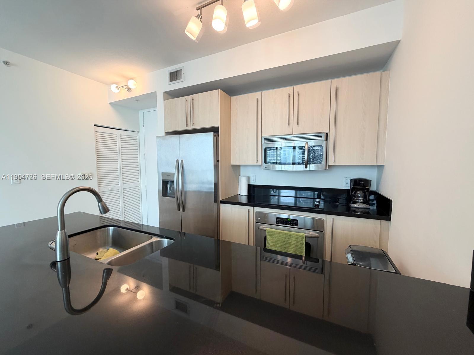 THE AXIS ON BRICKELL II C - Residential