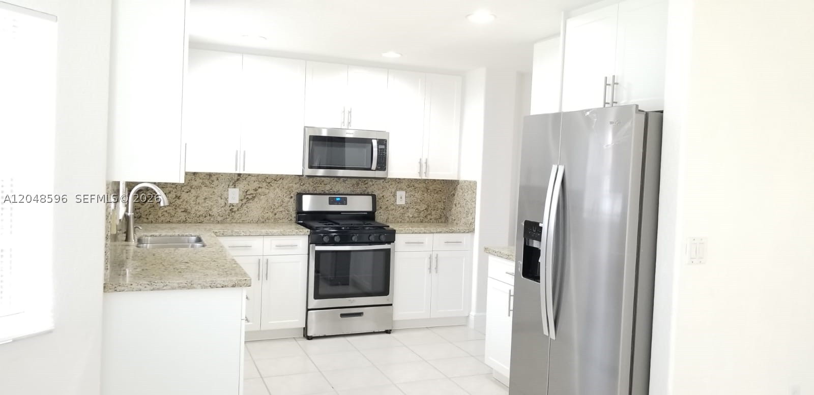SAWGRASS PRESERVE - Residential Lease