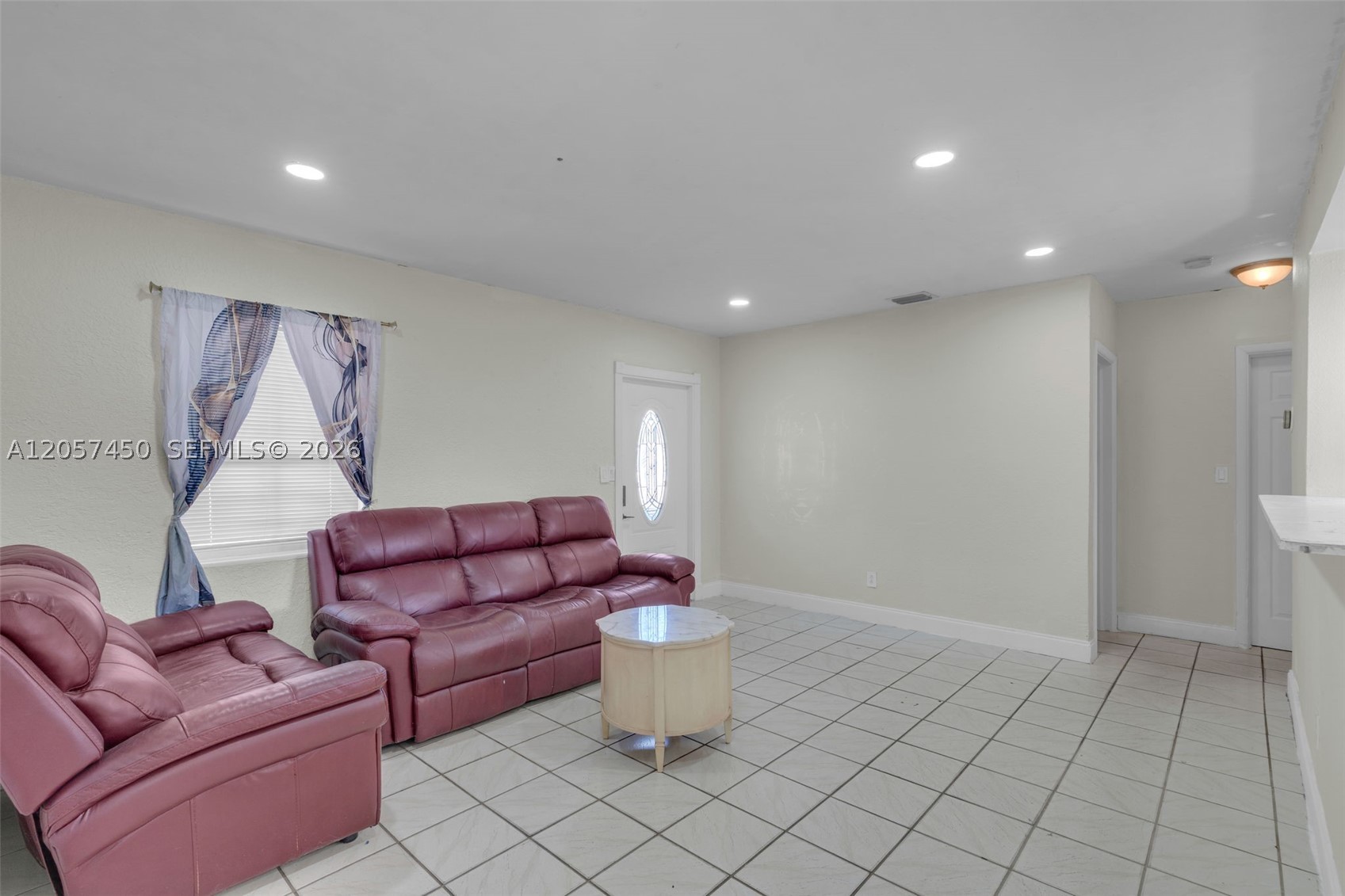 LAUDERDALE MANORS ADD REV - Residential