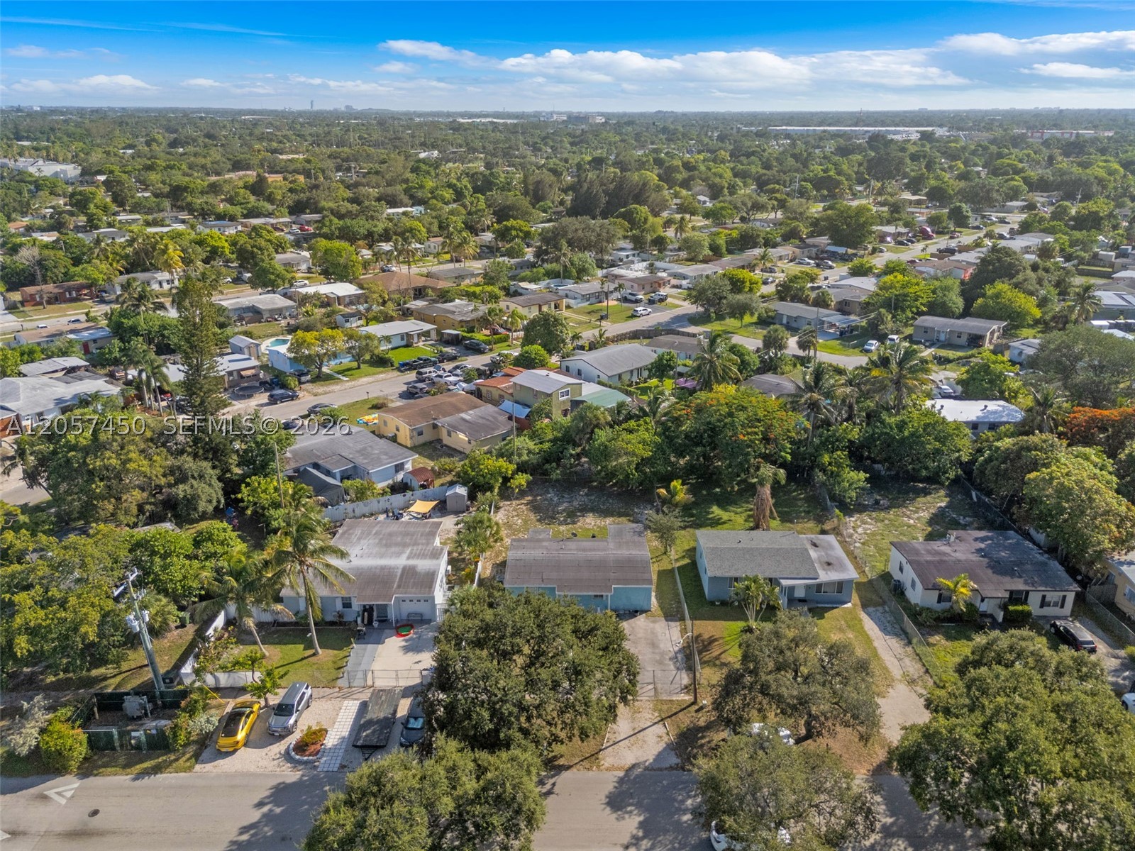 LAUDERDALE MANORS ADD REV - Residential