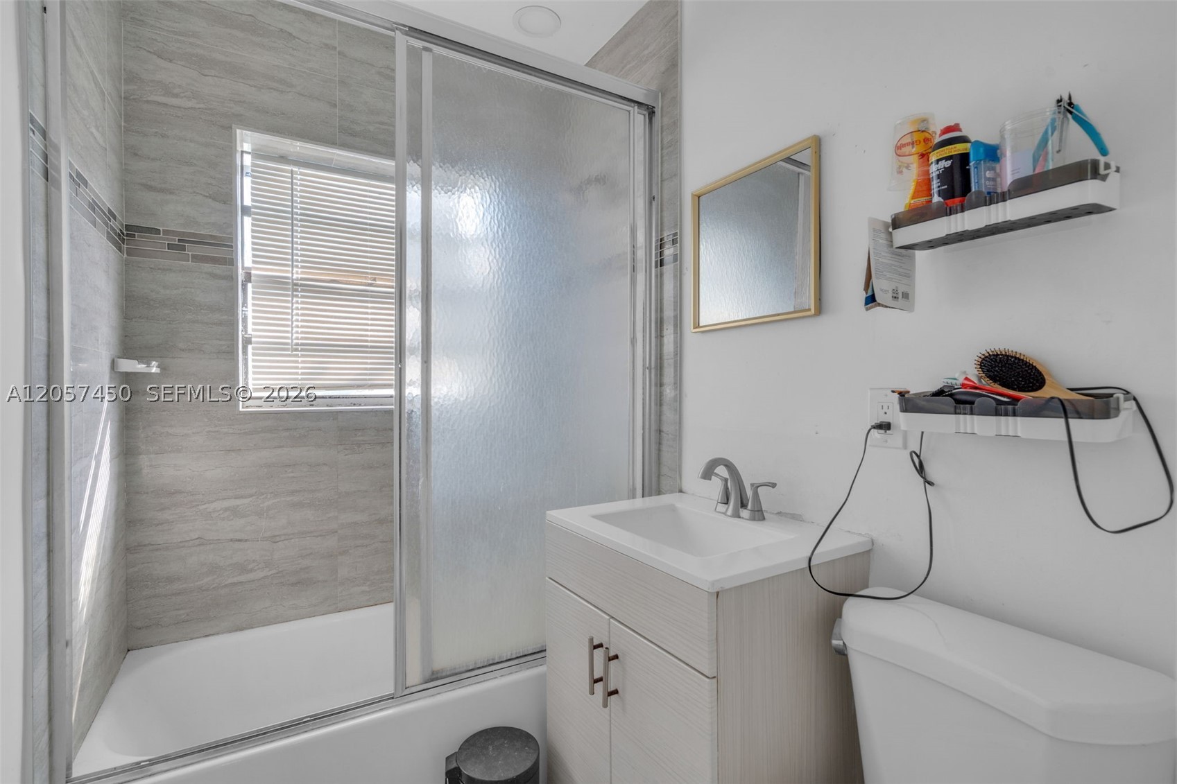 LAUDERDALE MANORS ADD REV - Residential