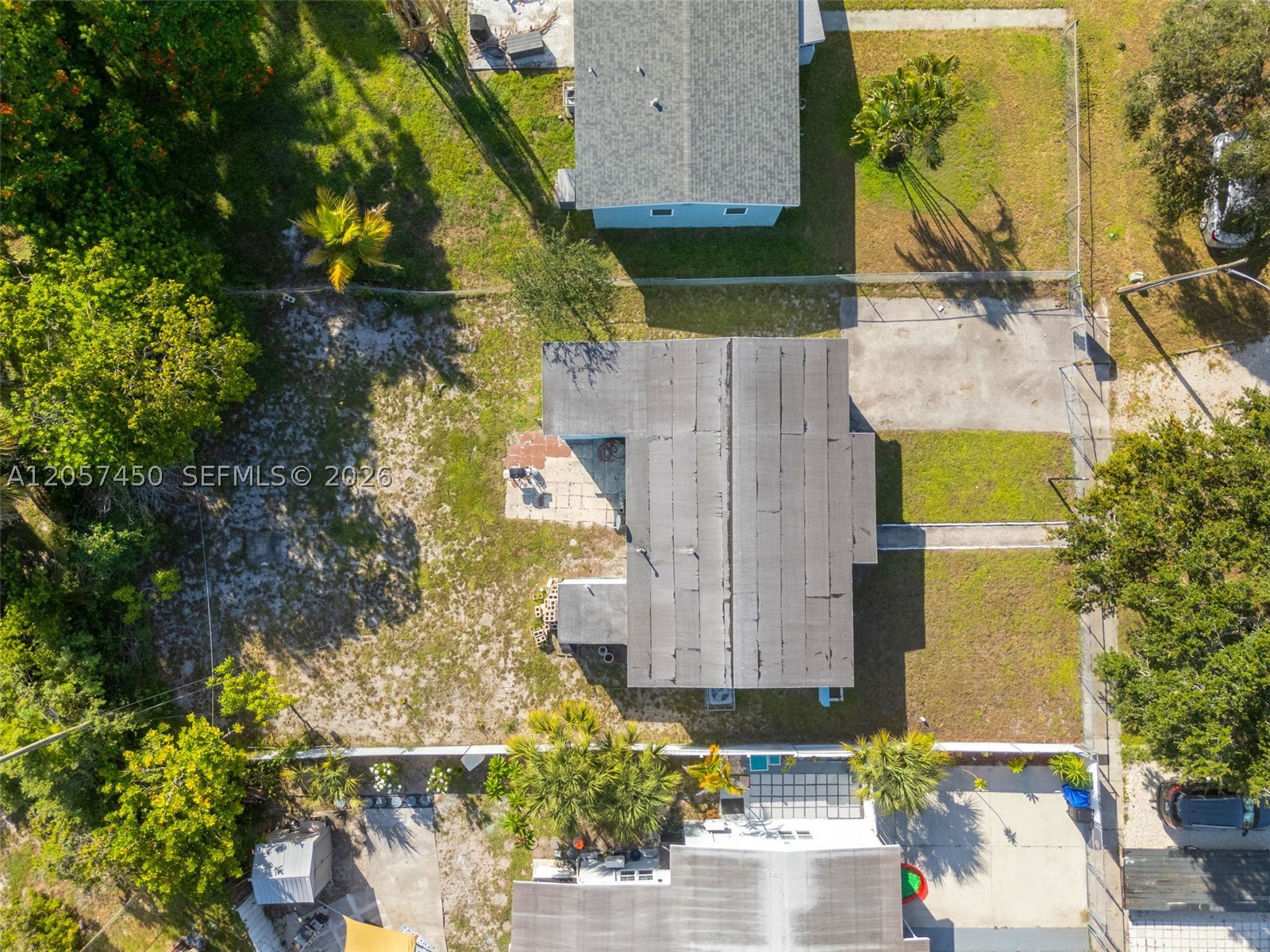 LAUDERDALE MANORS ADD REV - Residential