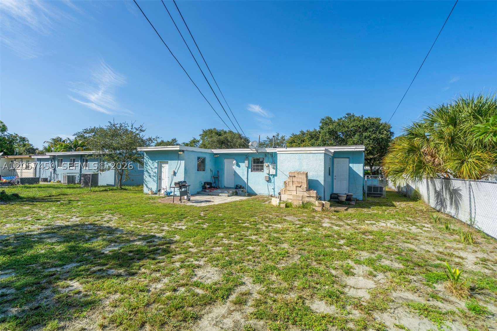 LAUDERDALE MANORS ADD REV - Residential