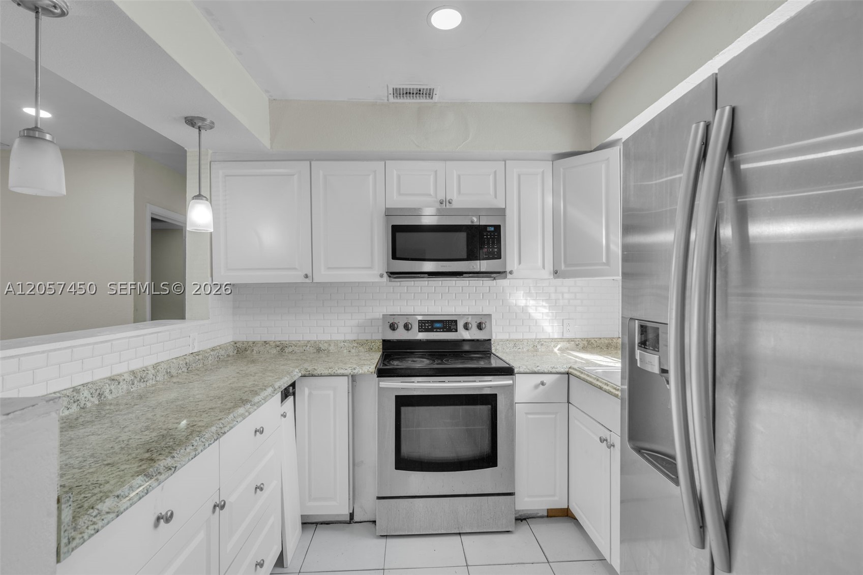 LAUDERDALE MANORS ADD REV - Residential