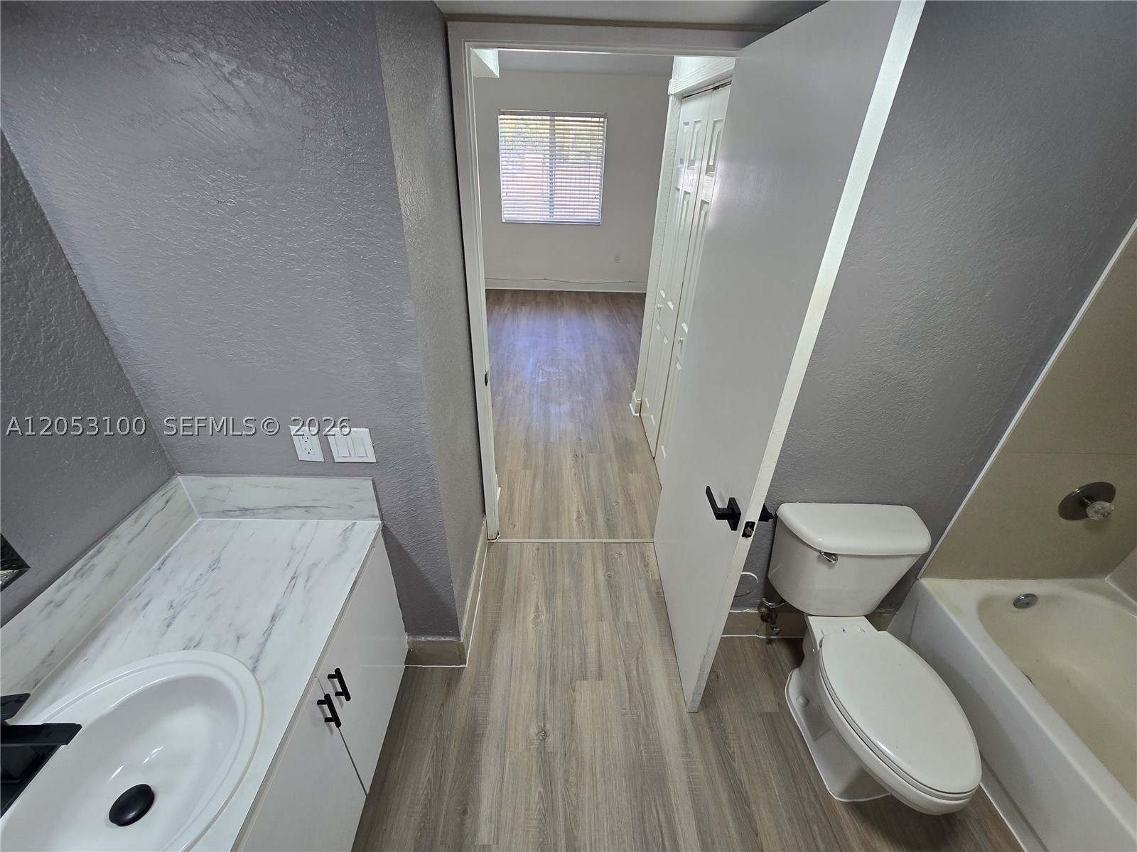 VILLA REAL CONDO NO 7 - Residential Lease