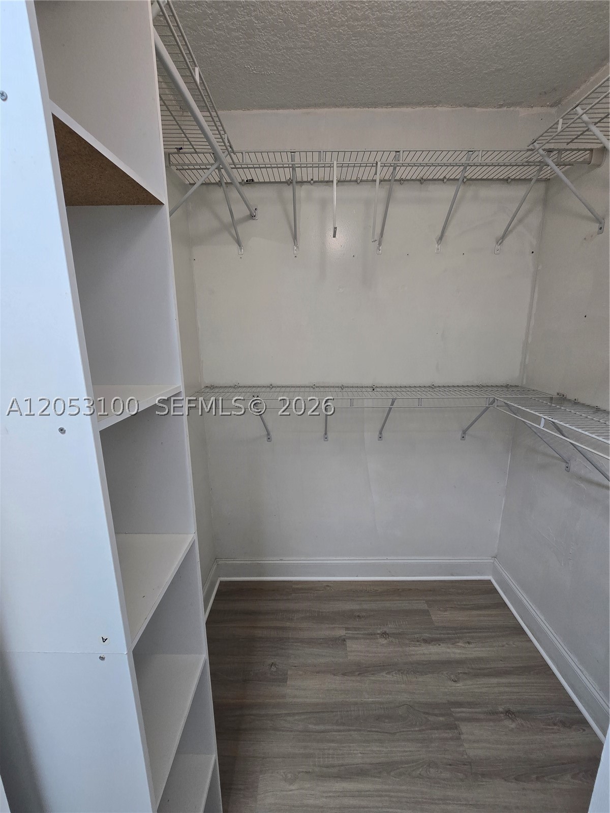 VILLA REAL CONDO NO 7 - Residential Lease