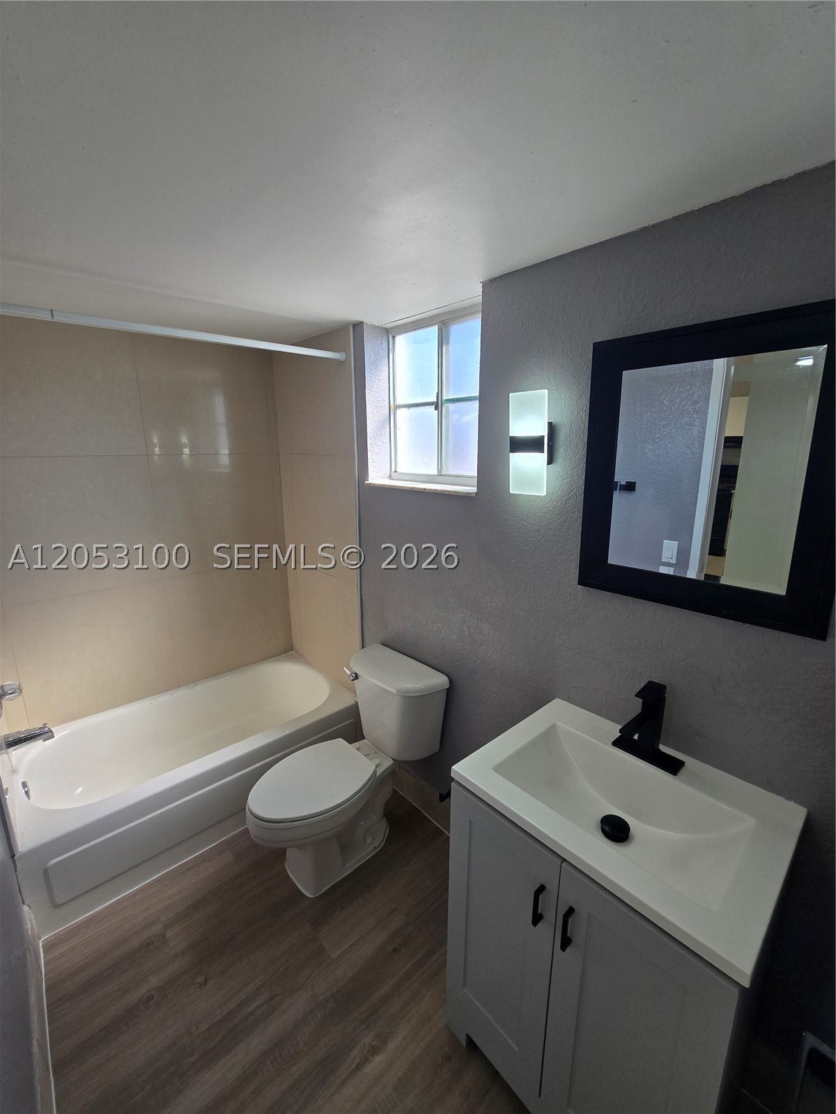 VILLA REAL CONDO NO 7 - Residential Lease