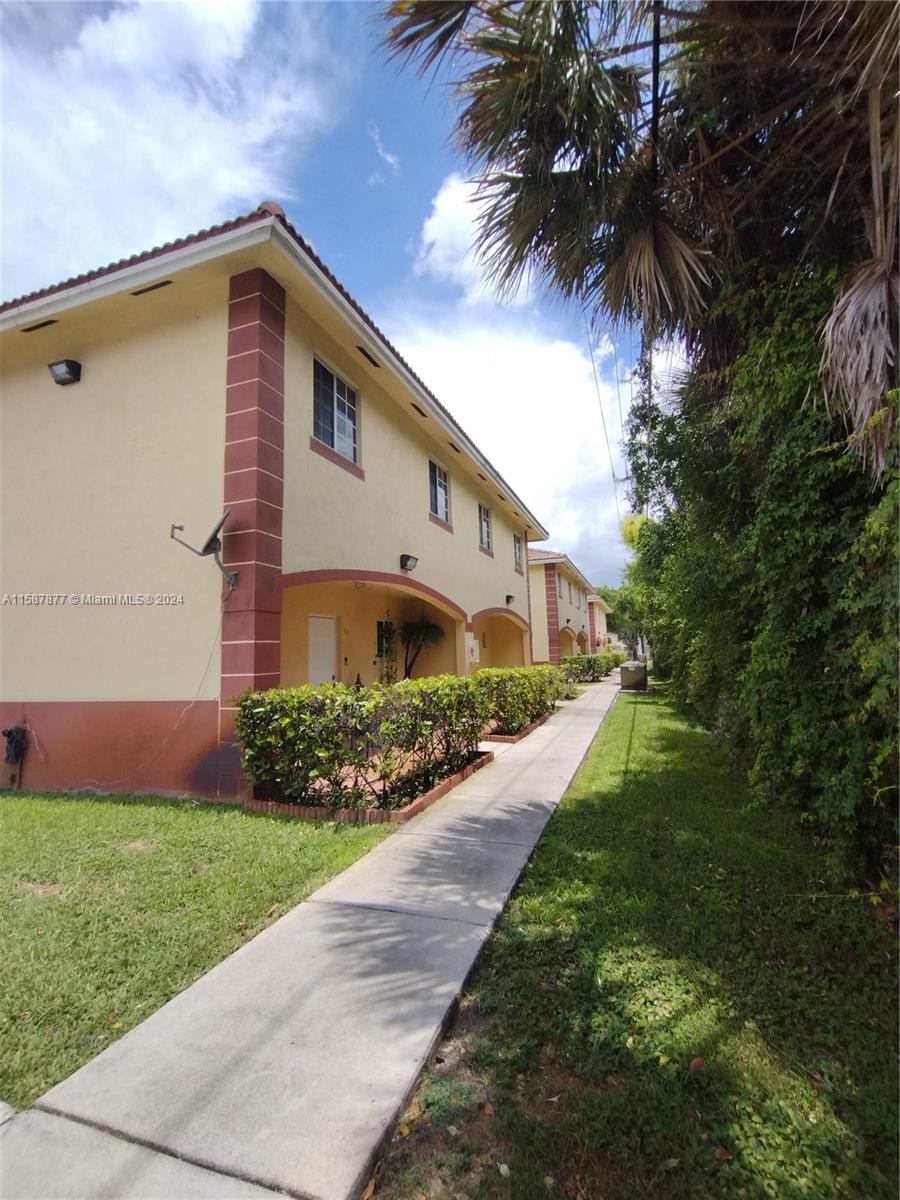MARQUIS VILLA-II CONDO - Residential Lease