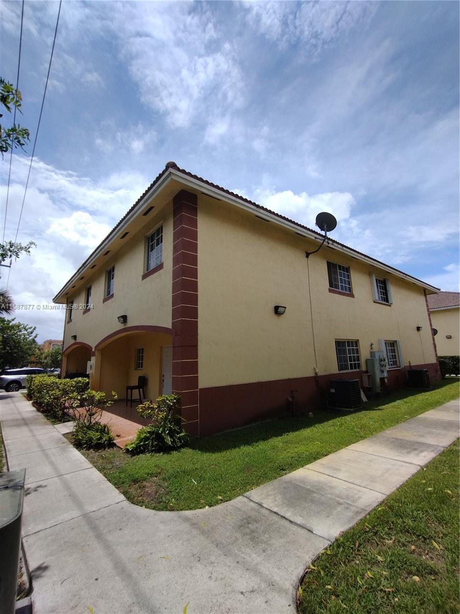 MARQUIS VILLA-II CONDO - Residential Lease