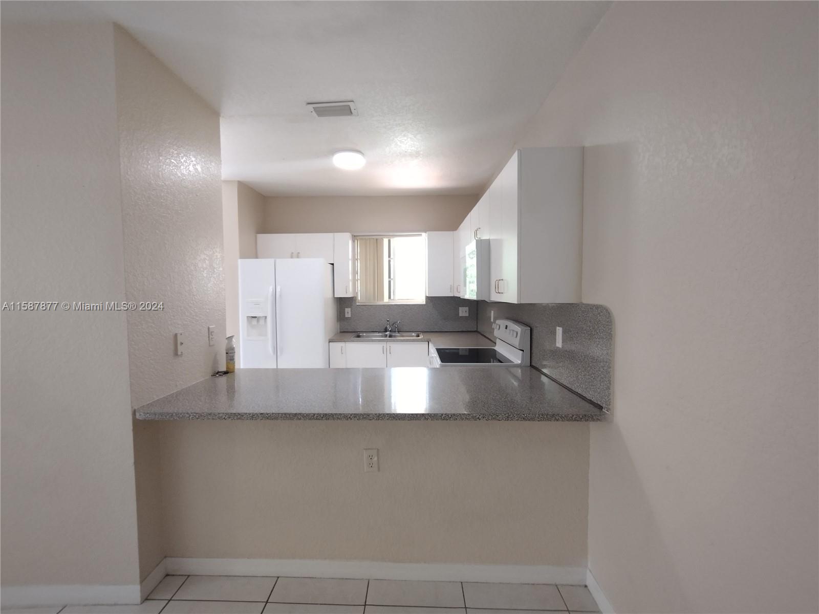 MARQUIS VILLA-II CONDO - Residential Lease