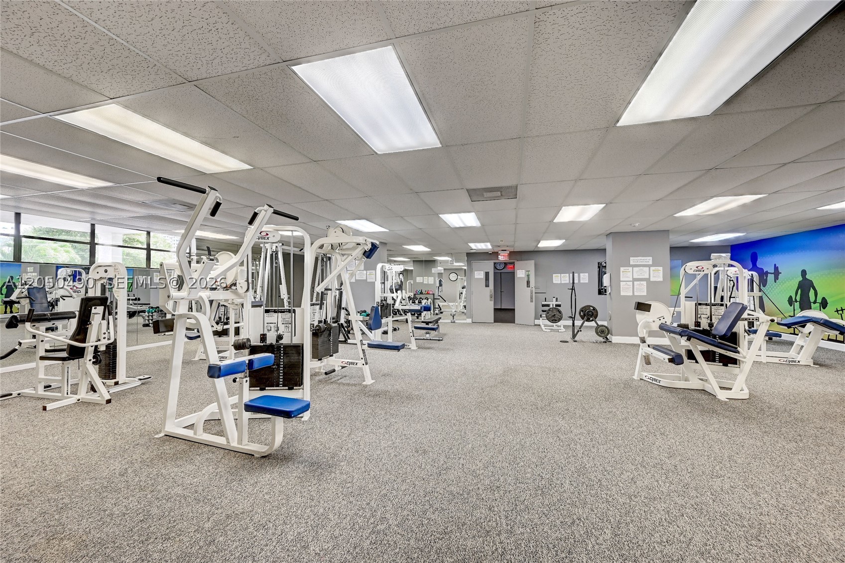 200 LESLIE CONDO - Residential