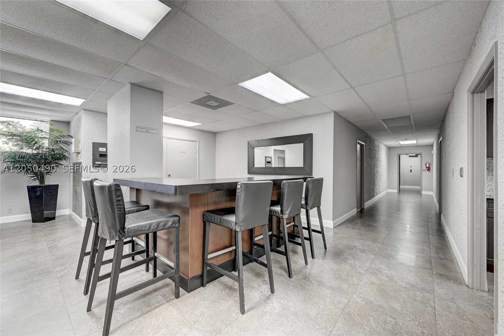 200 LESLIE CONDO - Residential
