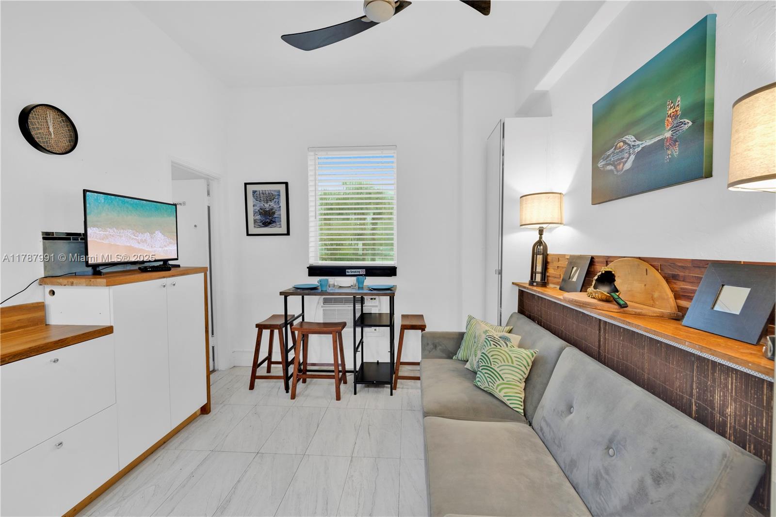 THE MANTELL CONDO - Residential