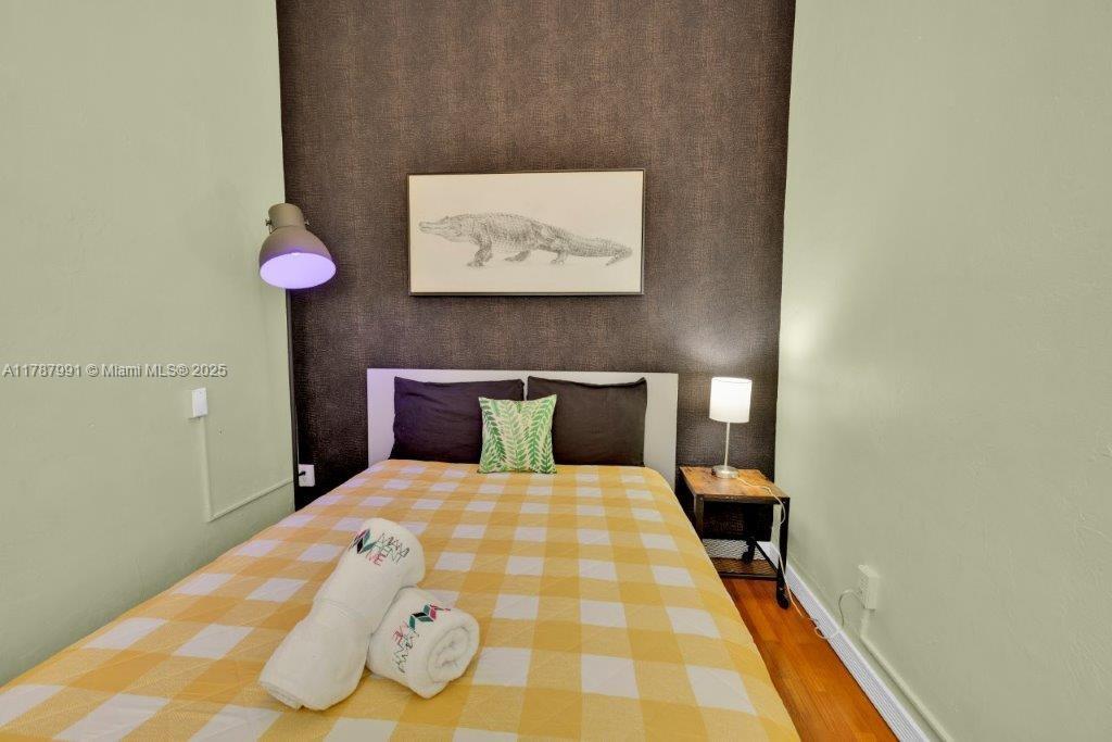 THE MANTELL CONDO - Residential