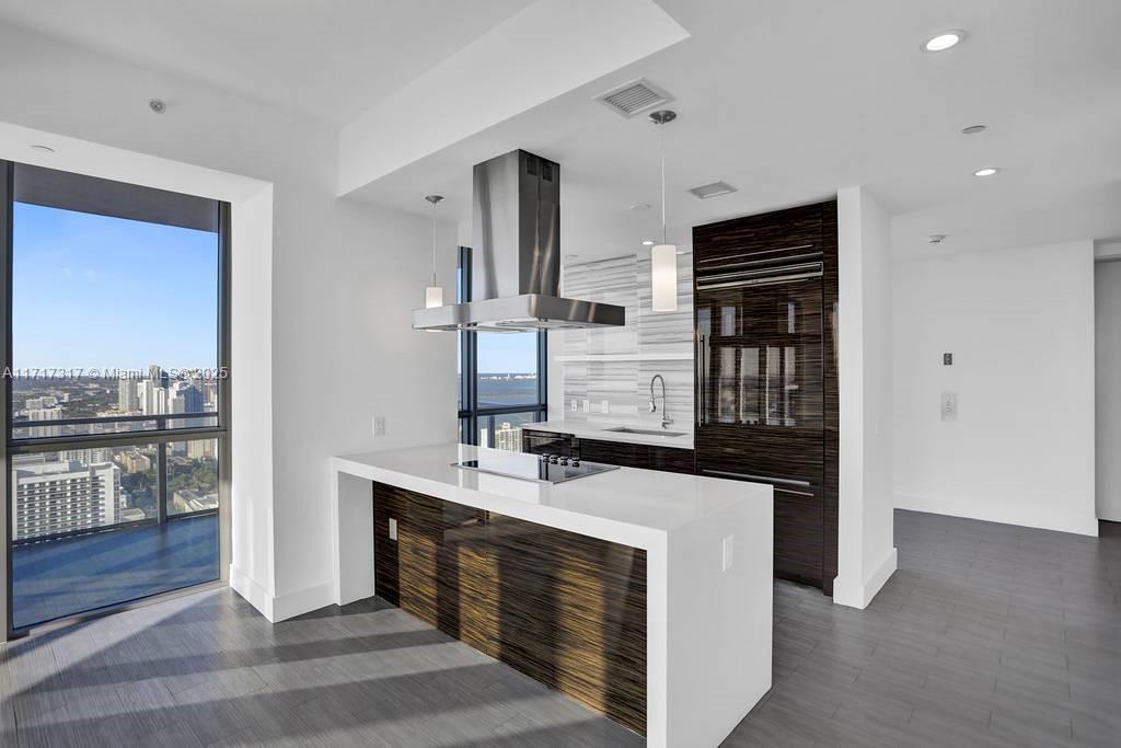 MARQUIS CONDO - Residential Lease