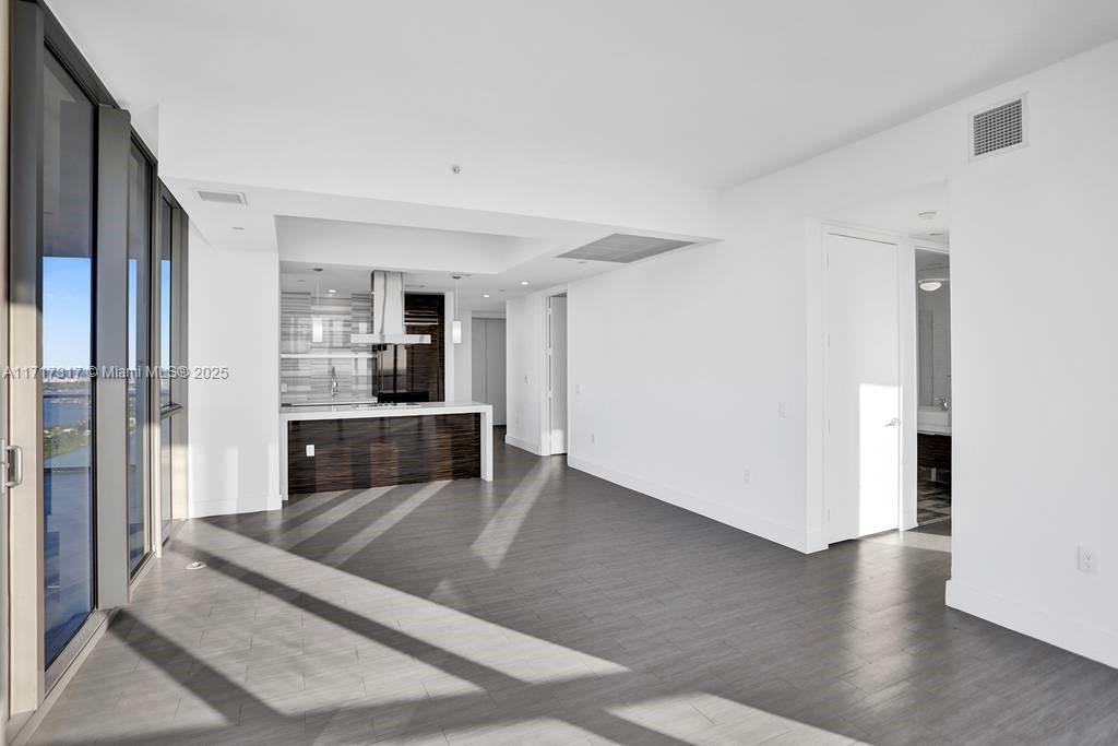 MARQUIS CONDO - Residential Lease