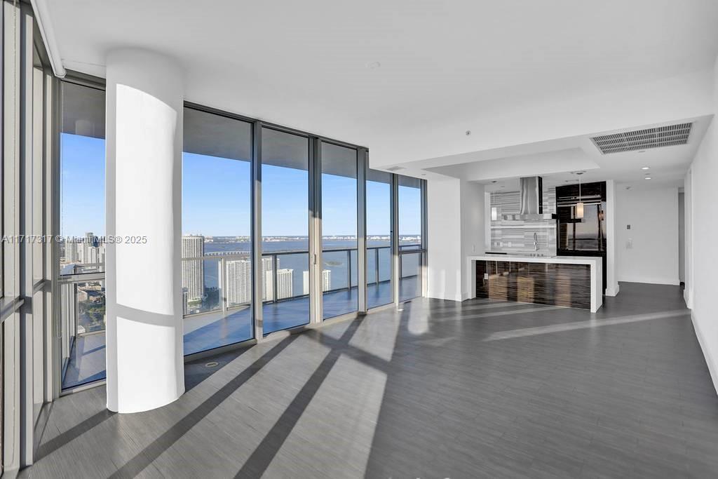 MARQUIS CONDO - Residential Lease