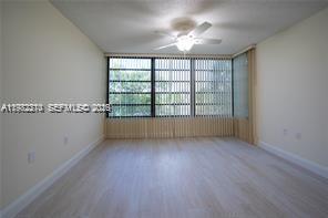 CONDO 22 OF WHITEHALL CON - Residential
