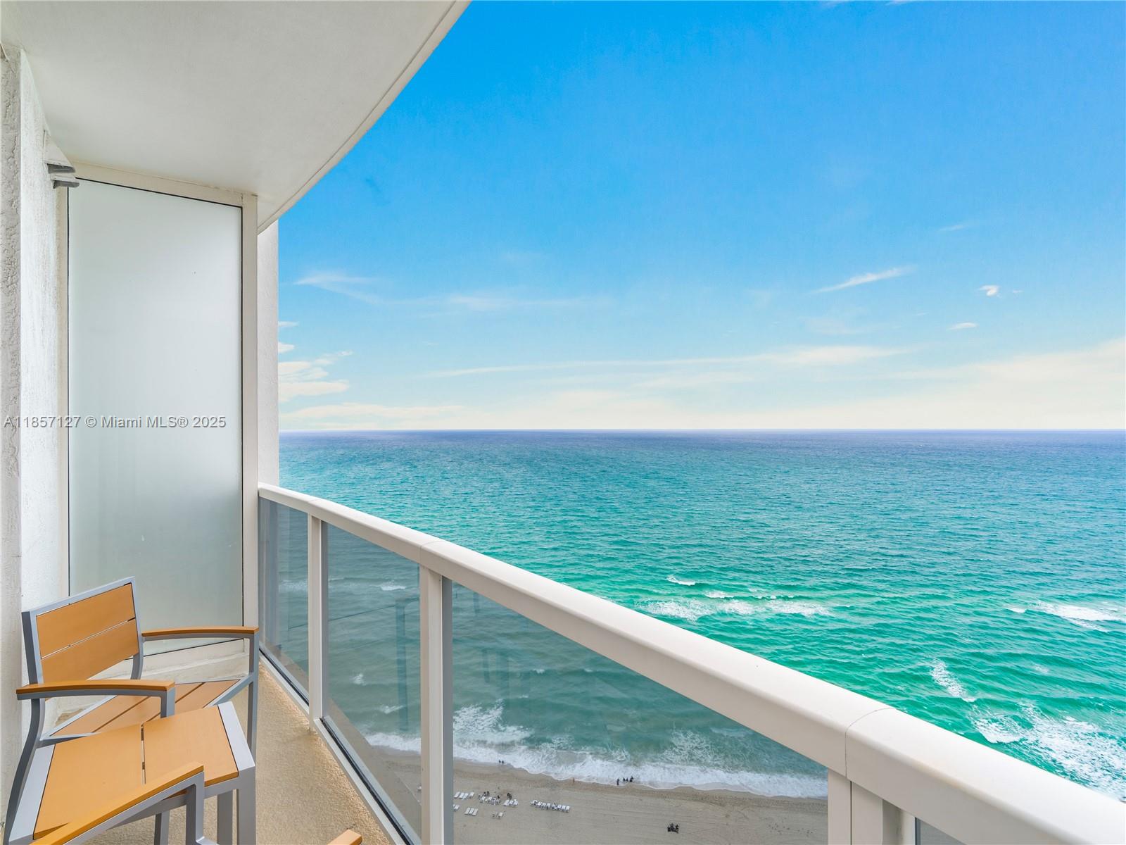 TRUMP INTERNATIONAL SONES - Residential
