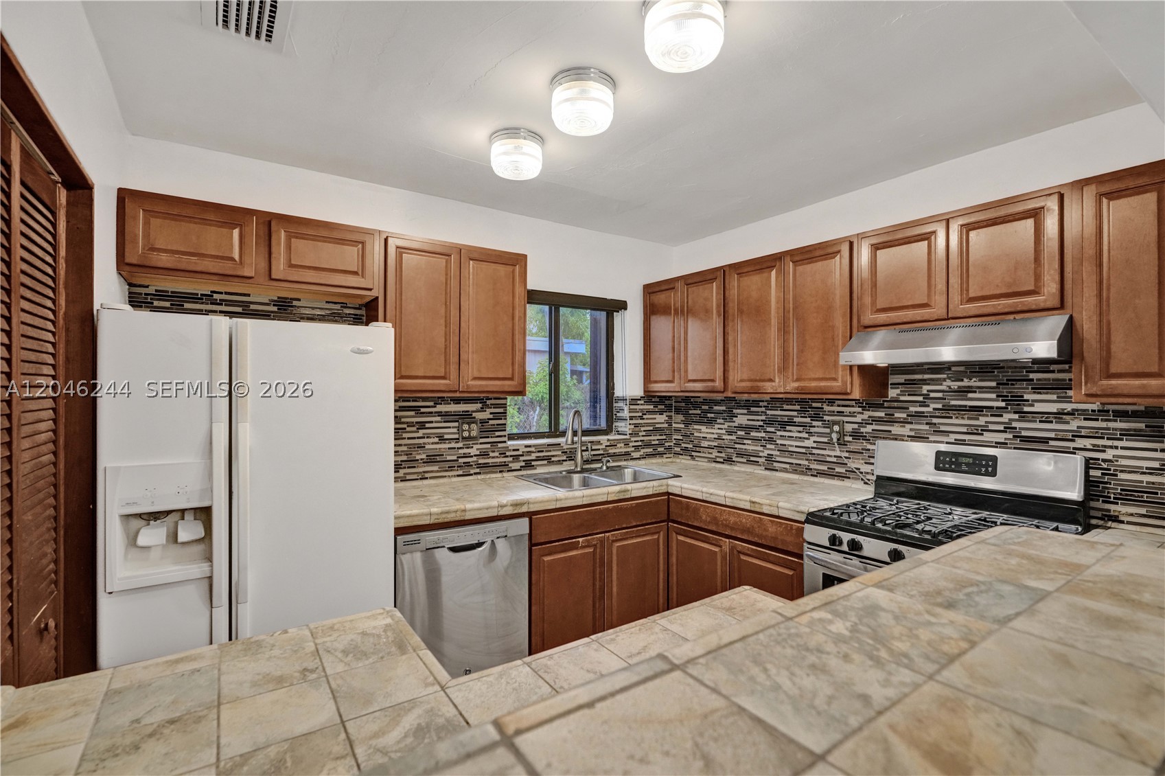 FAIRWAY ESTATES SEC TWO - Residential