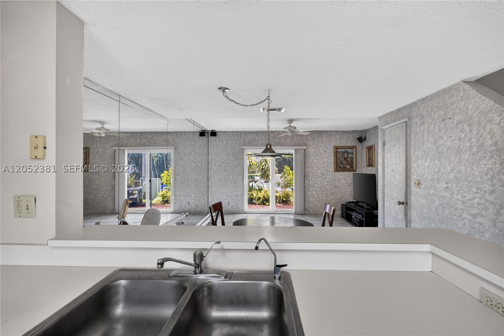 SUN HARBOUR - Residential