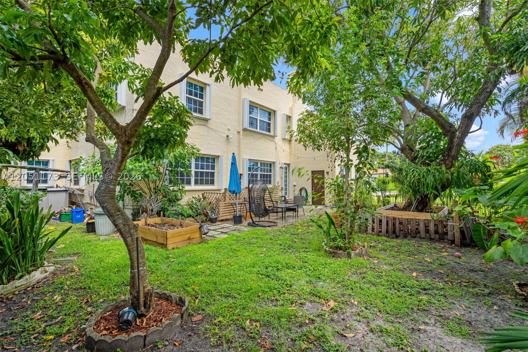 CORAL GABLES FLAGLER STRE - Residential Lease