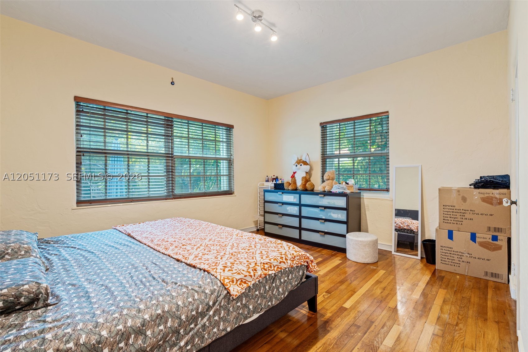 CORAL GABLES FLAGLER STRE - Residential Lease