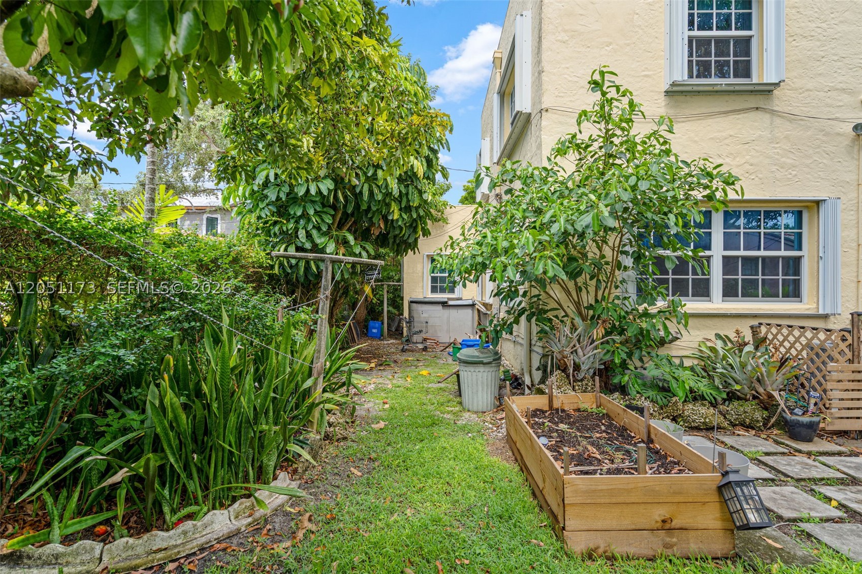 CORAL GABLES FLAGLER STRE - Residential Lease