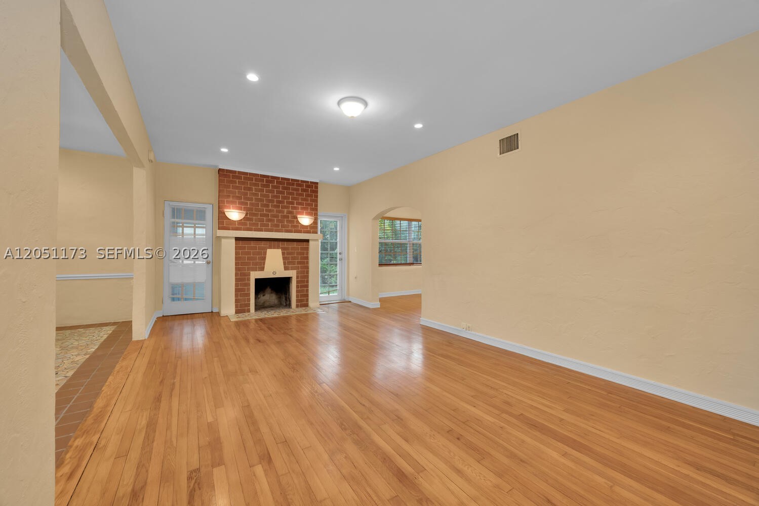 CORAL GABLES FLAGLER STRE - Residential Lease