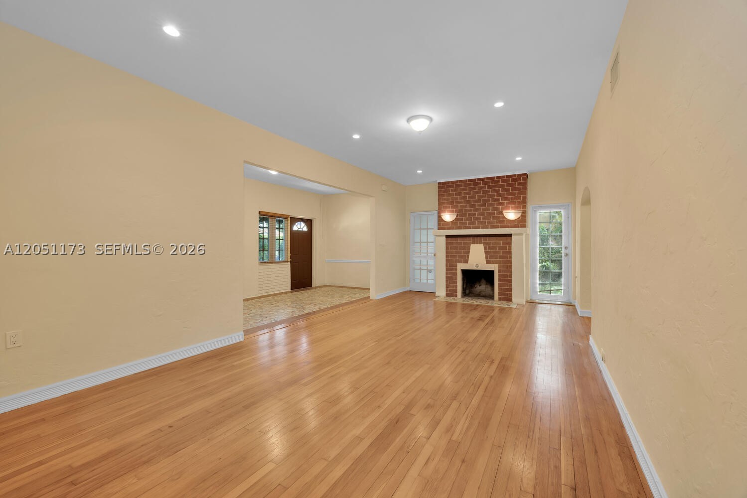CORAL GABLES FLAGLER STRE - Residential Lease