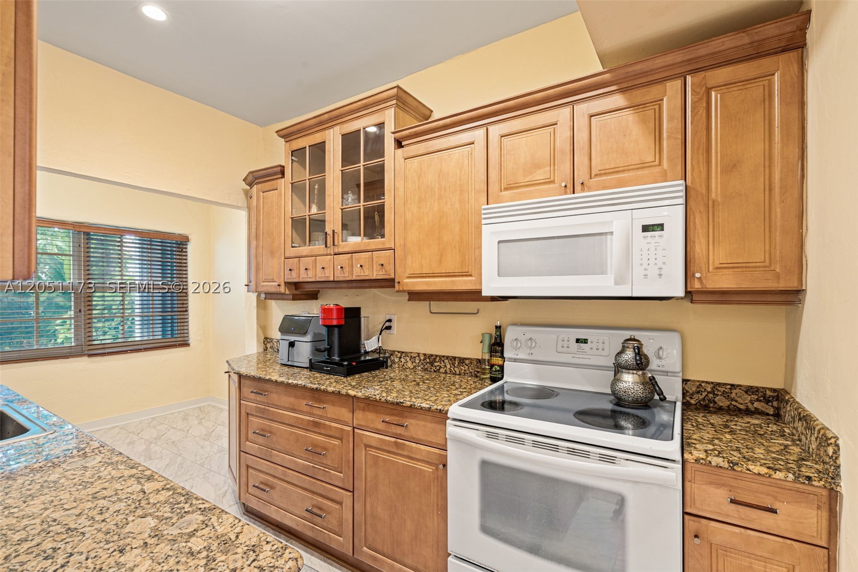 CORAL GABLES FLAGLER STRE - Residential Lease