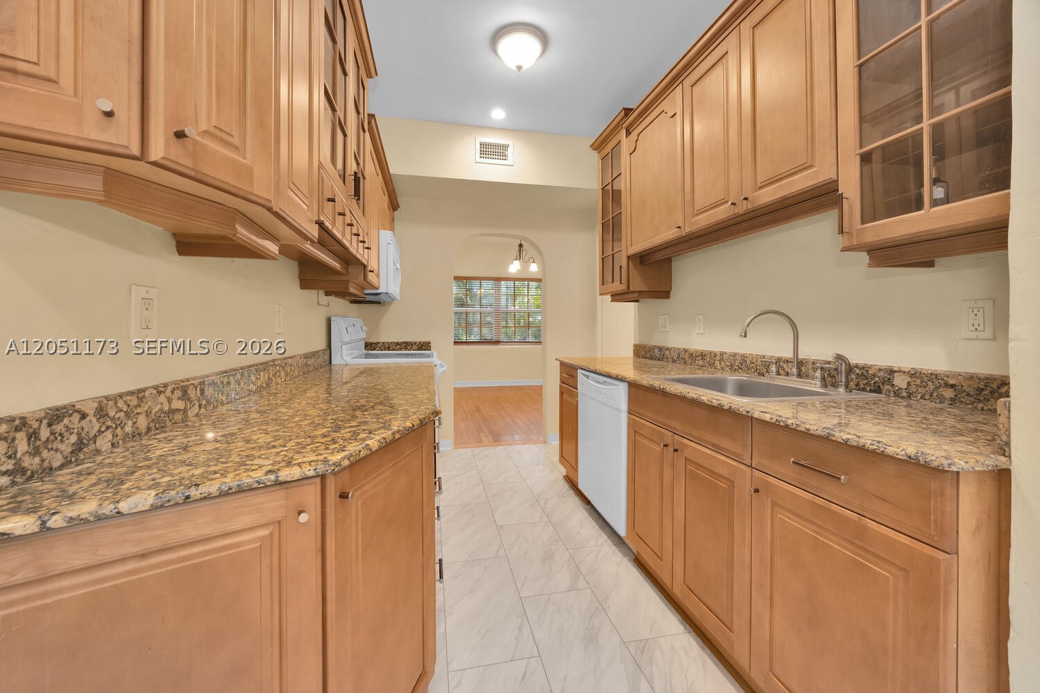 CORAL GABLES FLAGLER STRE - Residential Lease