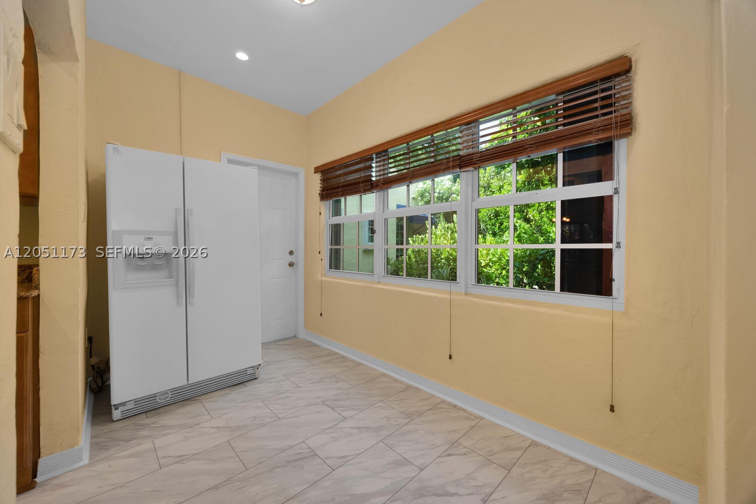 CORAL GABLES FLAGLER STRE - Residential Lease