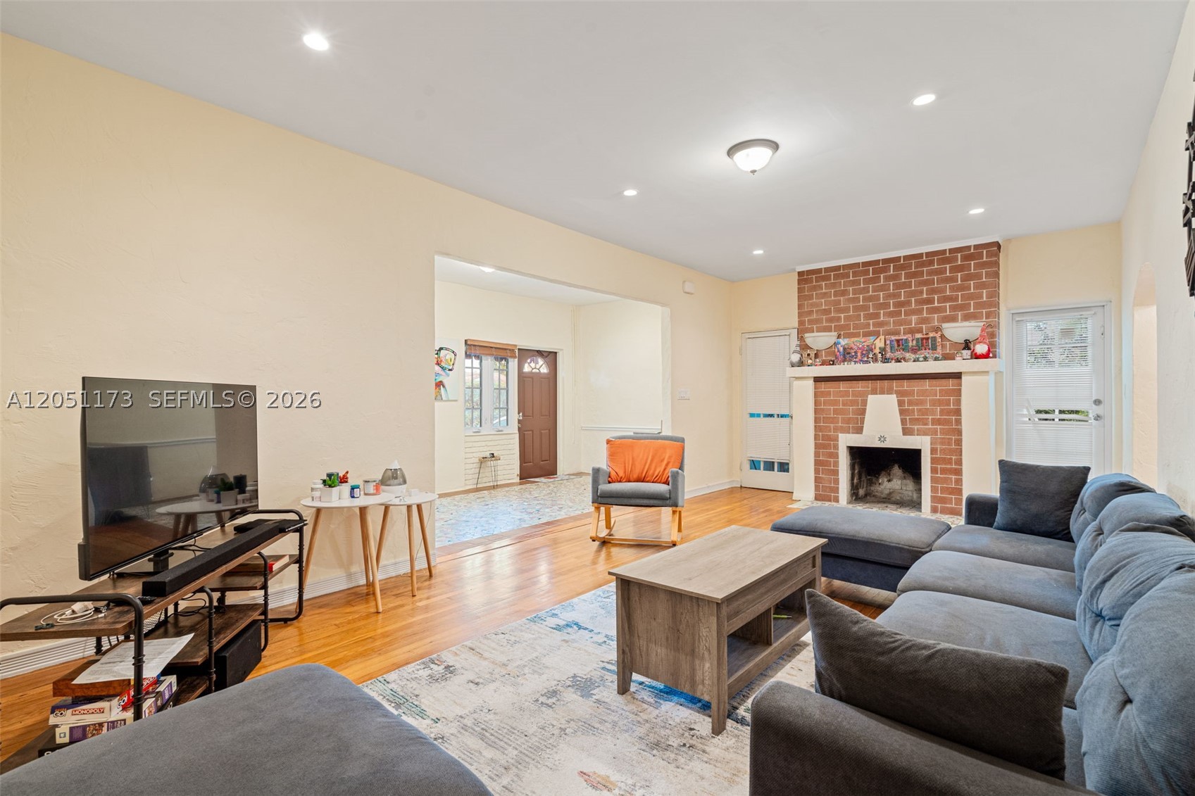 CORAL GABLES FLAGLER STRE - Residential Lease