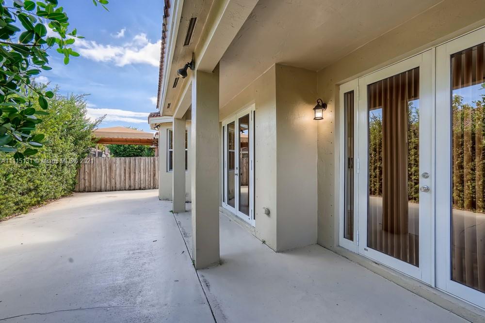 GRAND LAKES PHASE III - Residential