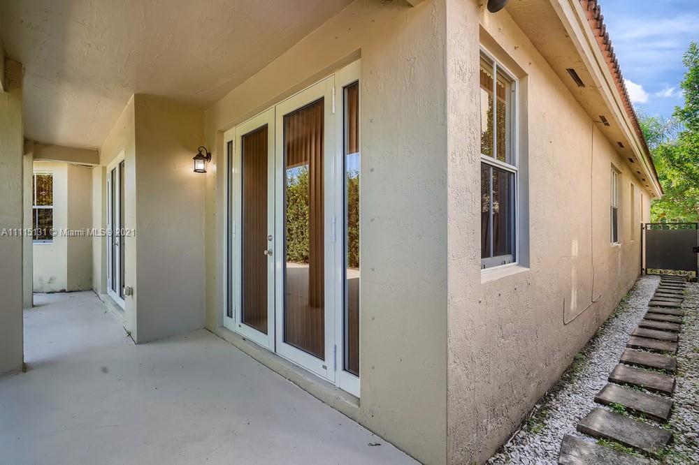 GRAND LAKES PHASE III - Residential